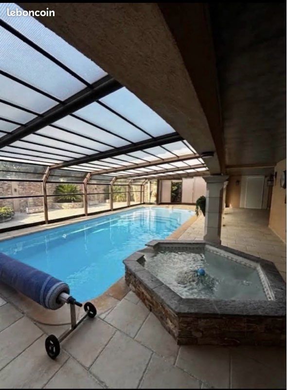 Maison 6 pièces 313 m² · à Miramas · 313 m² · 3 000 €/mois