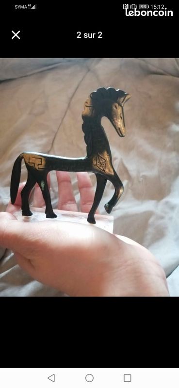 Statue cheval ancien (image 1)