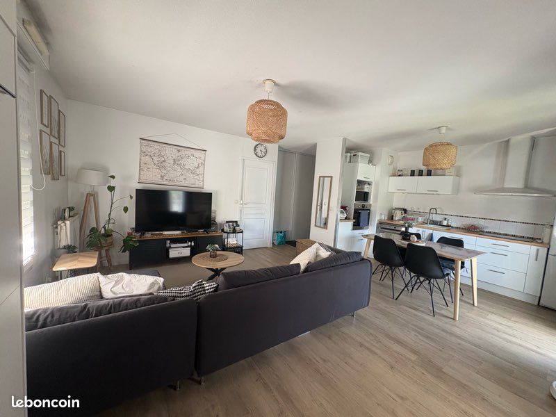 Appartement 2 pièces 52 m² · à Vaulx-en-Velin · 52 m² · 178 000 €