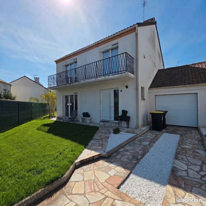Maison 6 pièces 147 m² · à Maurepas · 147 m² · 399 000 €