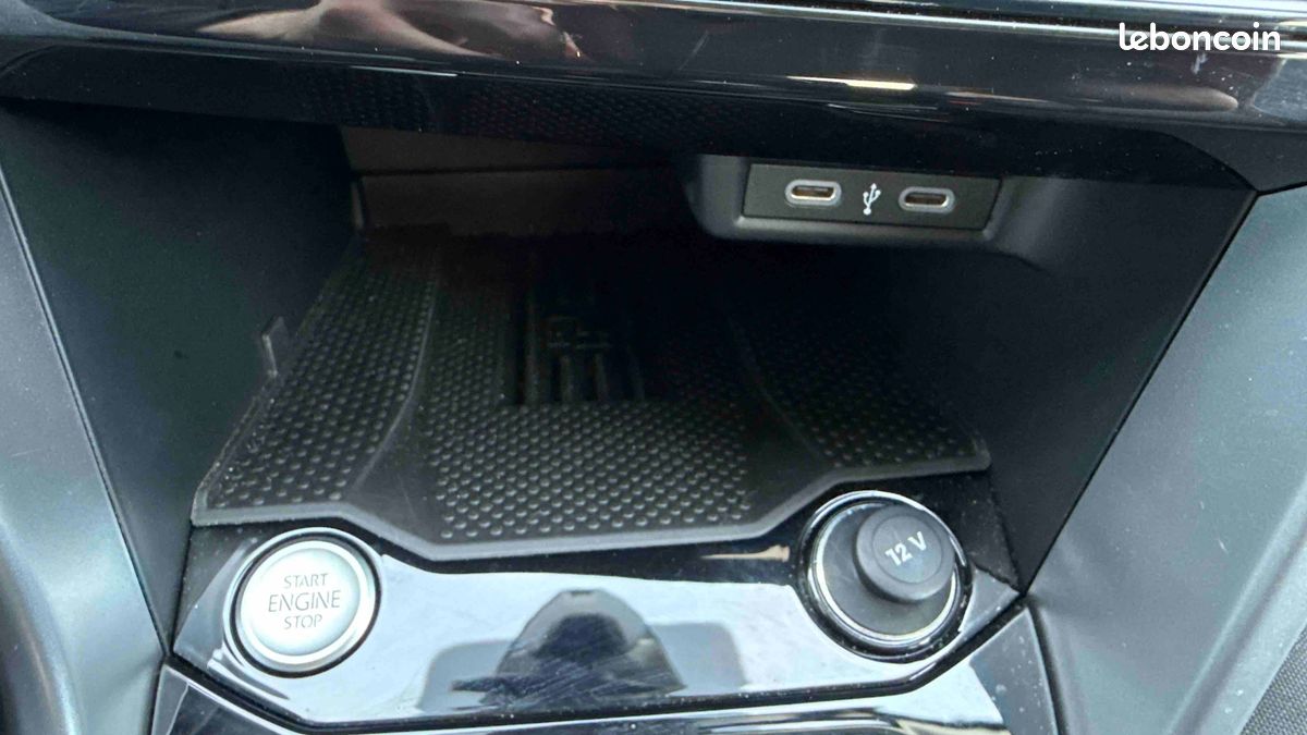 VOLKSWAGEN T-Roc 1.0 TSI 116 Start/Stop BVM6 VW Edition (image 25)