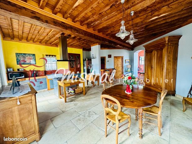 Villa 7 pièces 185 m²