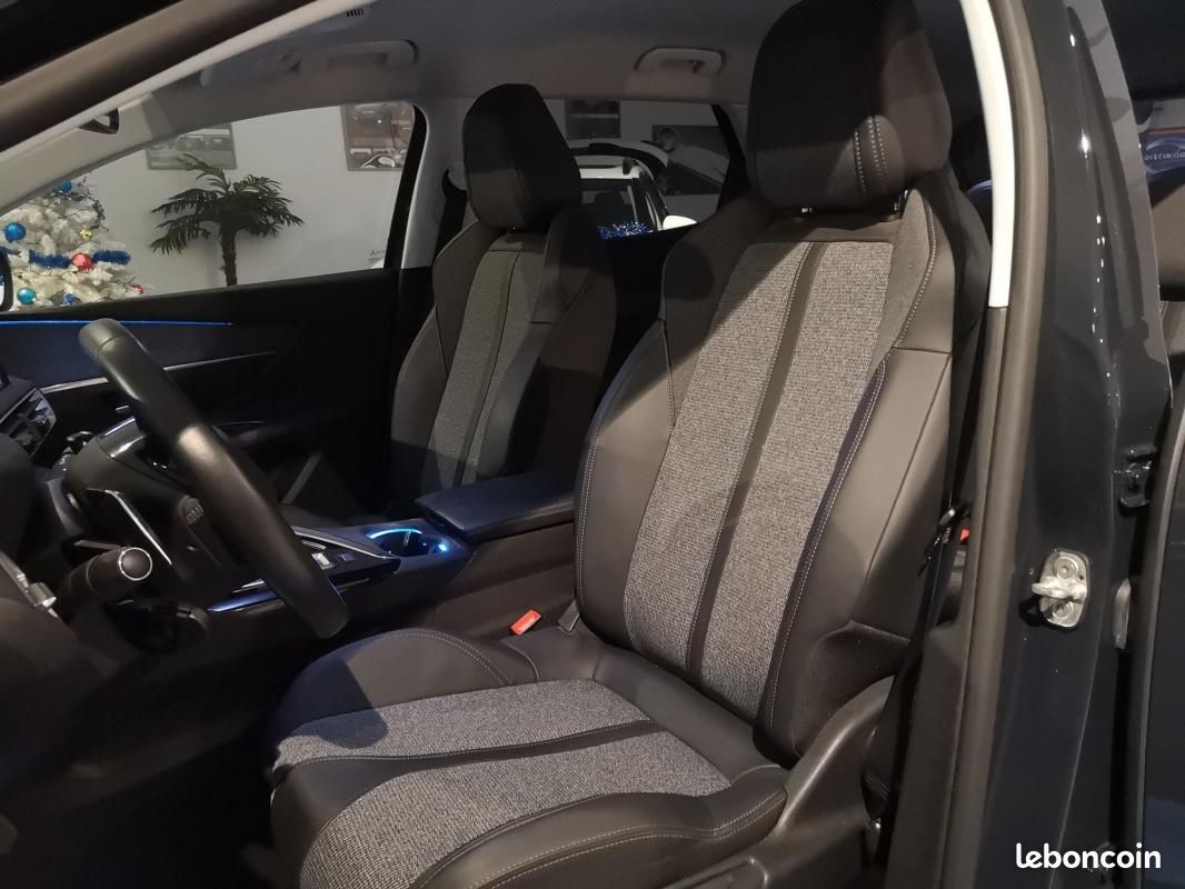 Peugeot 3008 BLUEHDI 130CH S&S EAT8 ALLURE (image 13)