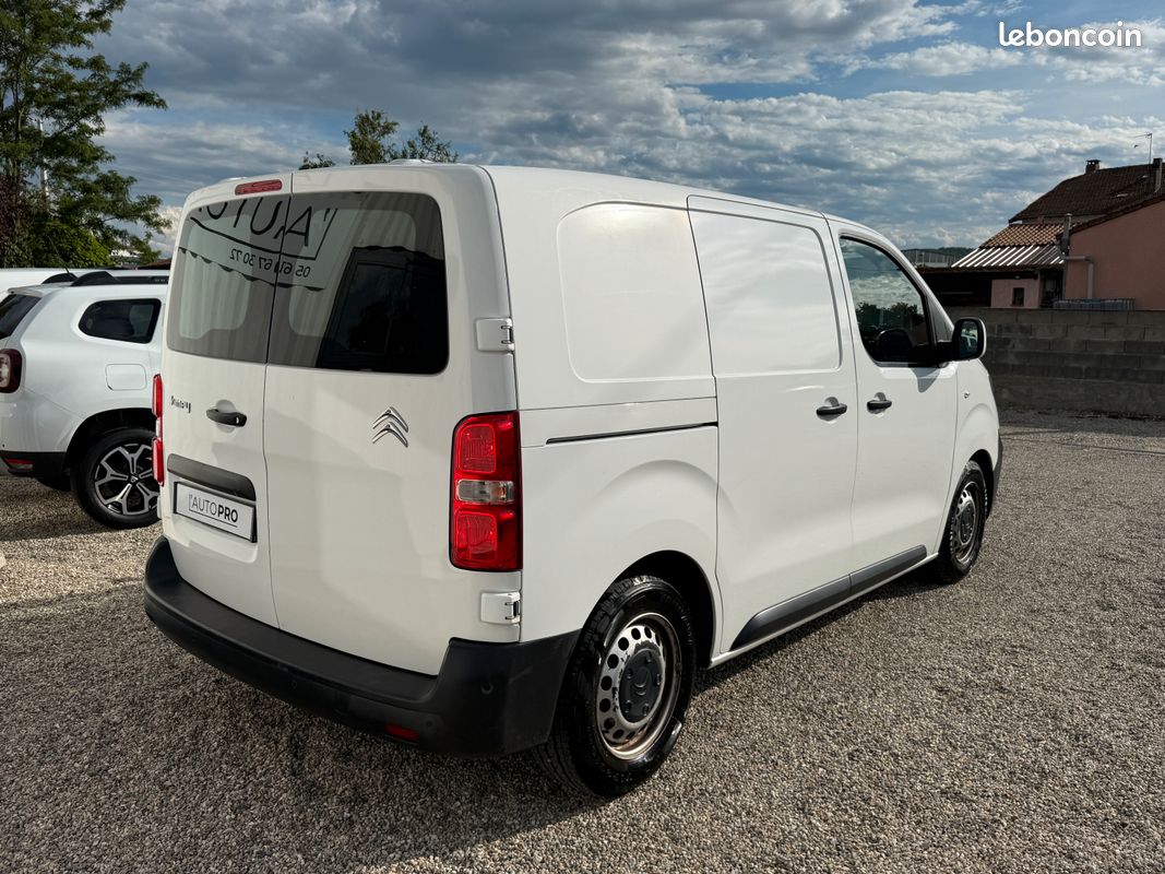CITROËN JUMPY XS CarPlay Caméra de recul Excellent état (image 5)