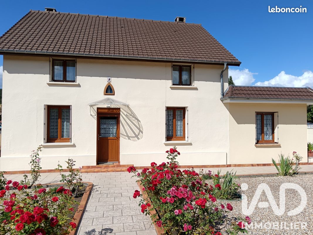 Maison 6 pièces 146 m² · à Amfreville-sur-Iton · 146 m² · 220 000 €