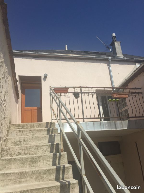 Appartement 3 pièces 70 m² · à Château-Landon · 70 m² · 800 €/mois