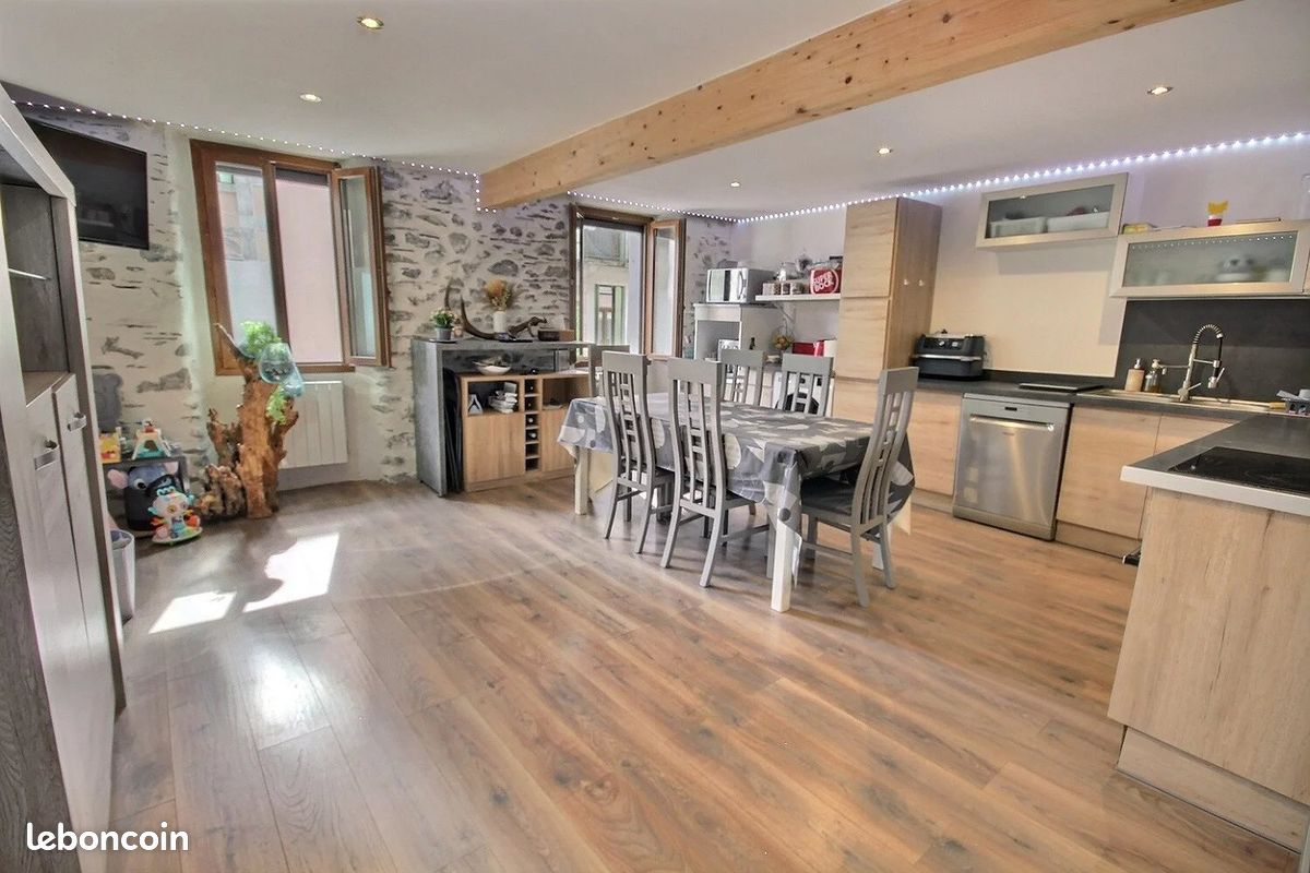 Appartement 4 pièces 79 m² · à Valgelon-la Rochette · 79 m² · 179 000 €