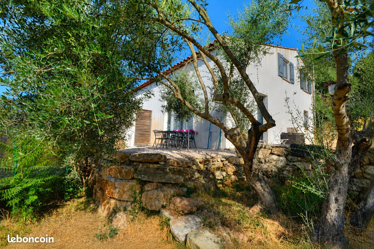 Maison 3 pièces 70 m² · à Sainte-Anastasie-sur-Issole · 70 m² · 278 000 €
