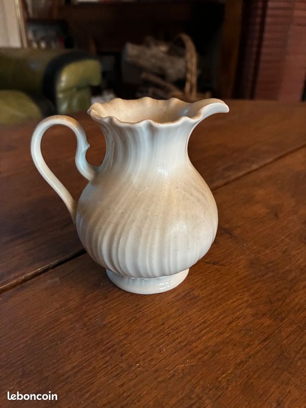 Petit pot en porcelaine Royal Tettau (image 1)