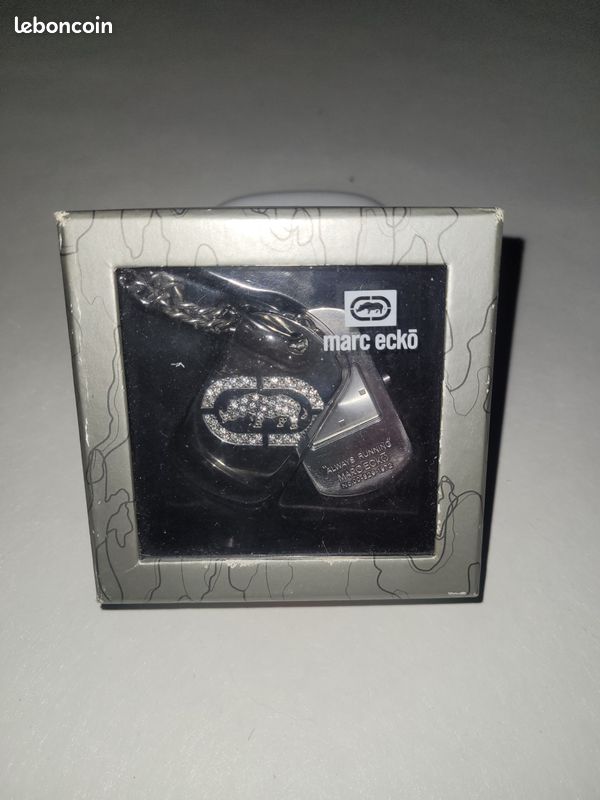 Montre pendentif de marque "Marc Ecko" – Comme neuf, mais pile a changer (image 1)