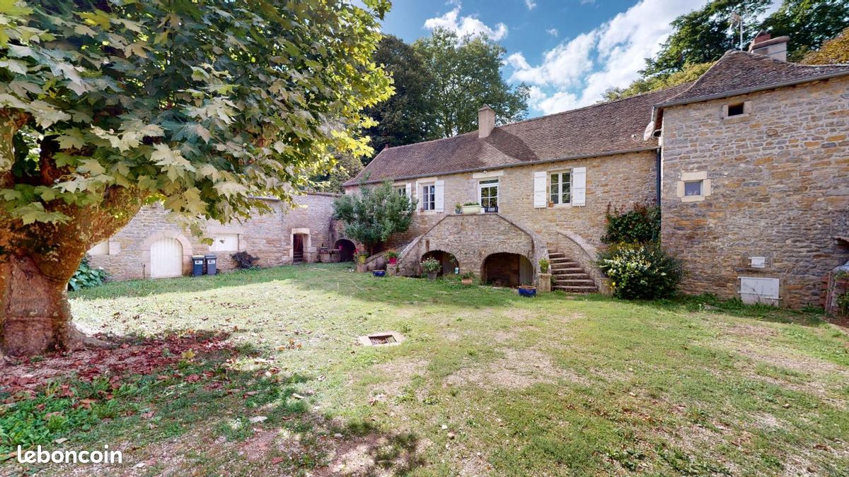 Maison 4 pièces 121 m² · à Jambles · 121 m² · 1 100 €/mois