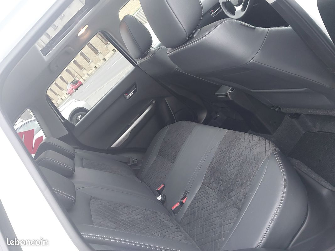 Suzuki Vitara 1.4 Hybrid 110 Style Allgrip Automatique (image 5)