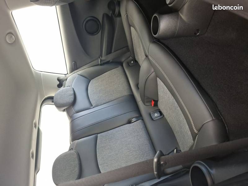 Mini Hatch 3 Portes Cooper 136 ch DKG7 Edition Camden (image 19)