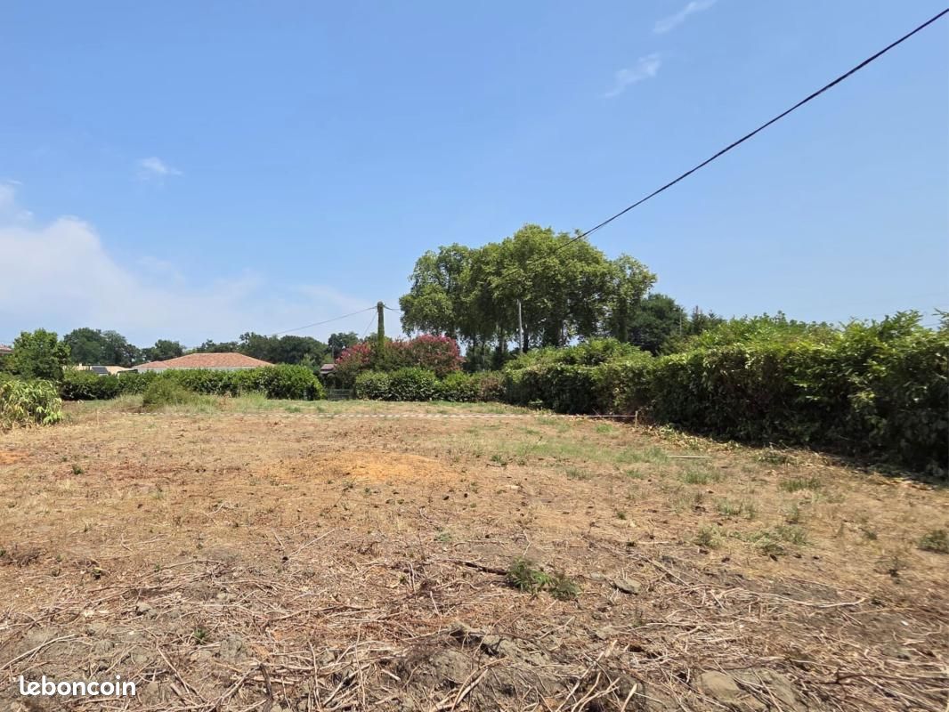 Terrain 905 m² Tercis Les Bains · à Tercis-les-Bains · 79 000 €