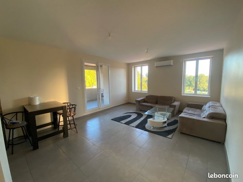 Appartement 3 pièces 75 m² · à Peyrins · 75 m² · 850 €