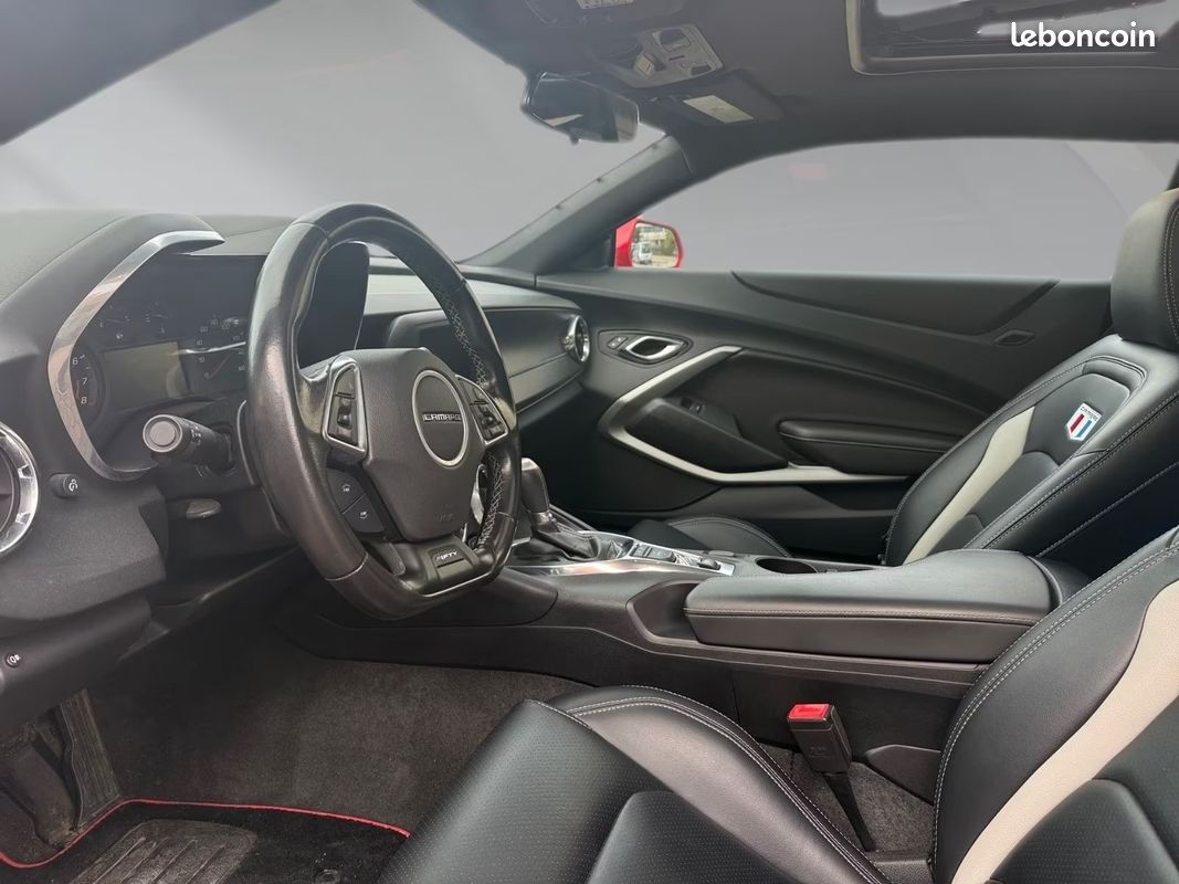 CHEVROLET Camaro 3.6 V6 ZL1 & RS Style 340 ch – Toit ouvrant – CarPlay – Échappement sport (image 11)