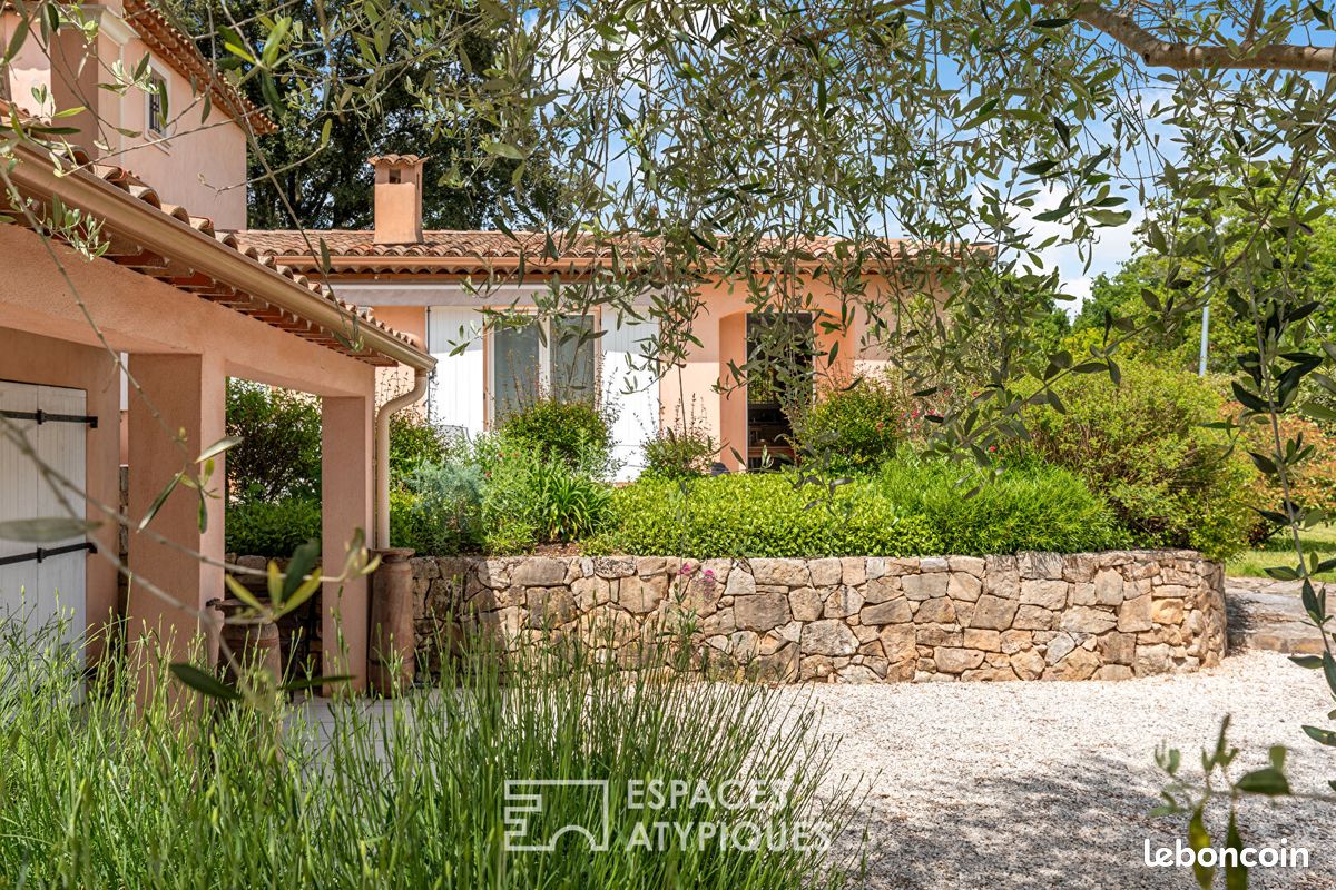 Maison 10 pièces 237 m² · à Montauroux · 237 m² · 985 000 €