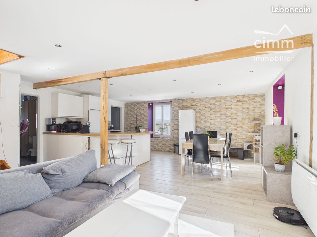 Appartement 3 pièces 77 m² · à Izeaux · 77 m² · 139 000 €