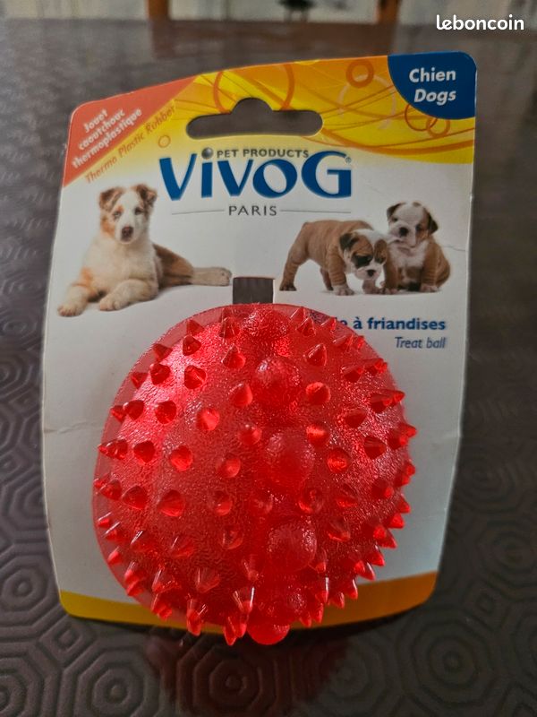 Balle à friandises pour chien neuve (image 1)