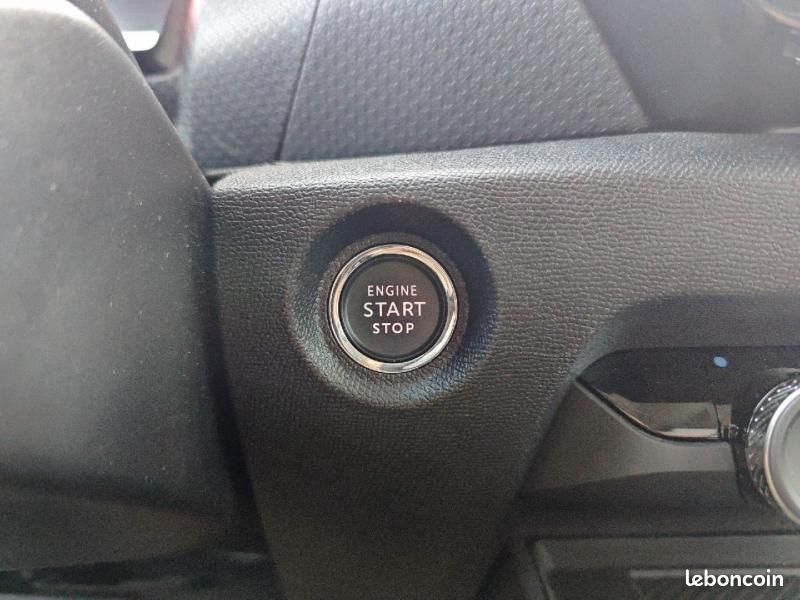 Citroen C4 PureTech 130ch S&S Feel Pack EAT8 (image 20)