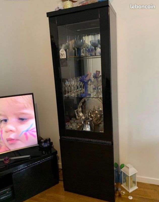 Meuble Tv & vitrines (image 3)