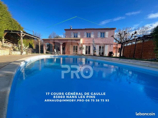 Villa 7 pièces 160 m²