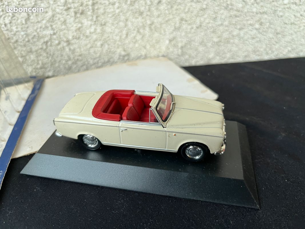 PEUGEOT 403 CABRIOLET CAPOTE 1957 Bleu KIT MINIACARS 43 1:43 de ref
