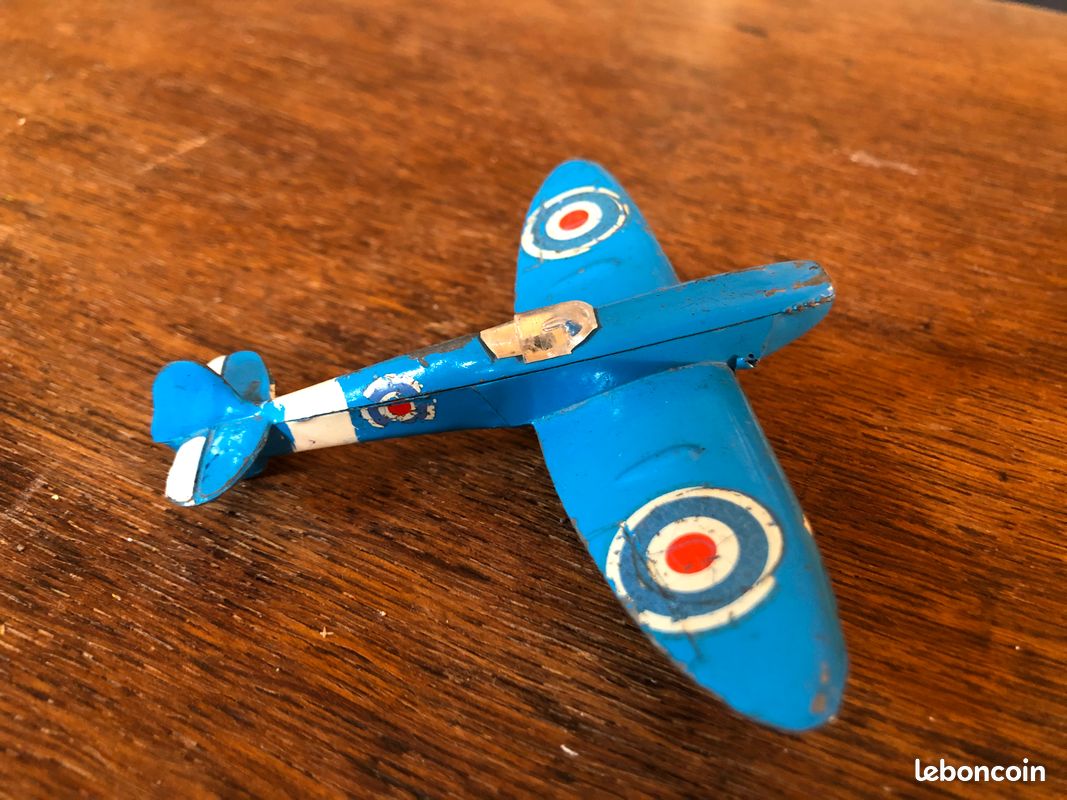 Jouets avions en métal divers (image 4)