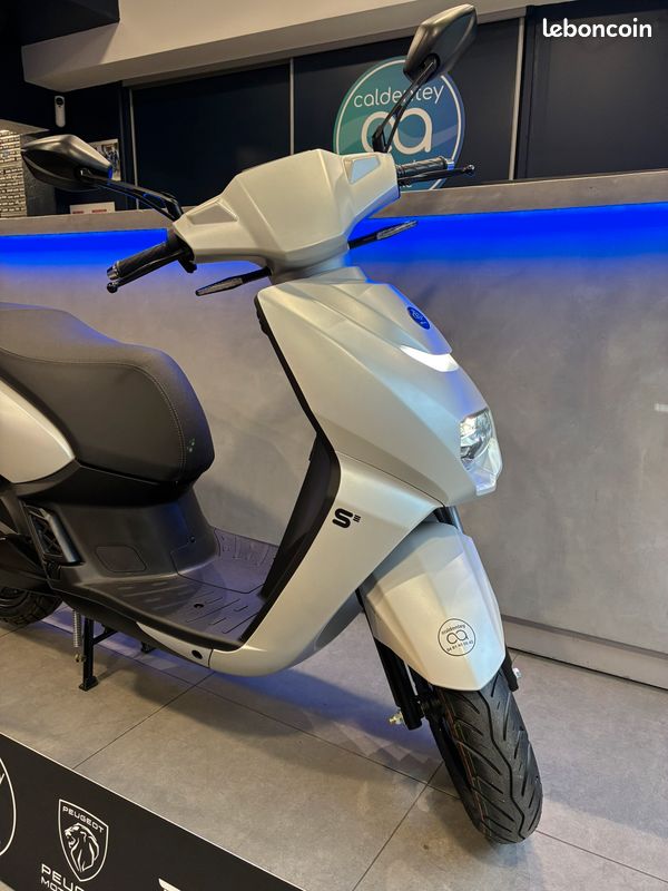 KISBEE SE 50cc "*ELECTRIQUE" NEUF PROMO 2299euro Garantie de 24 mois (image 3)