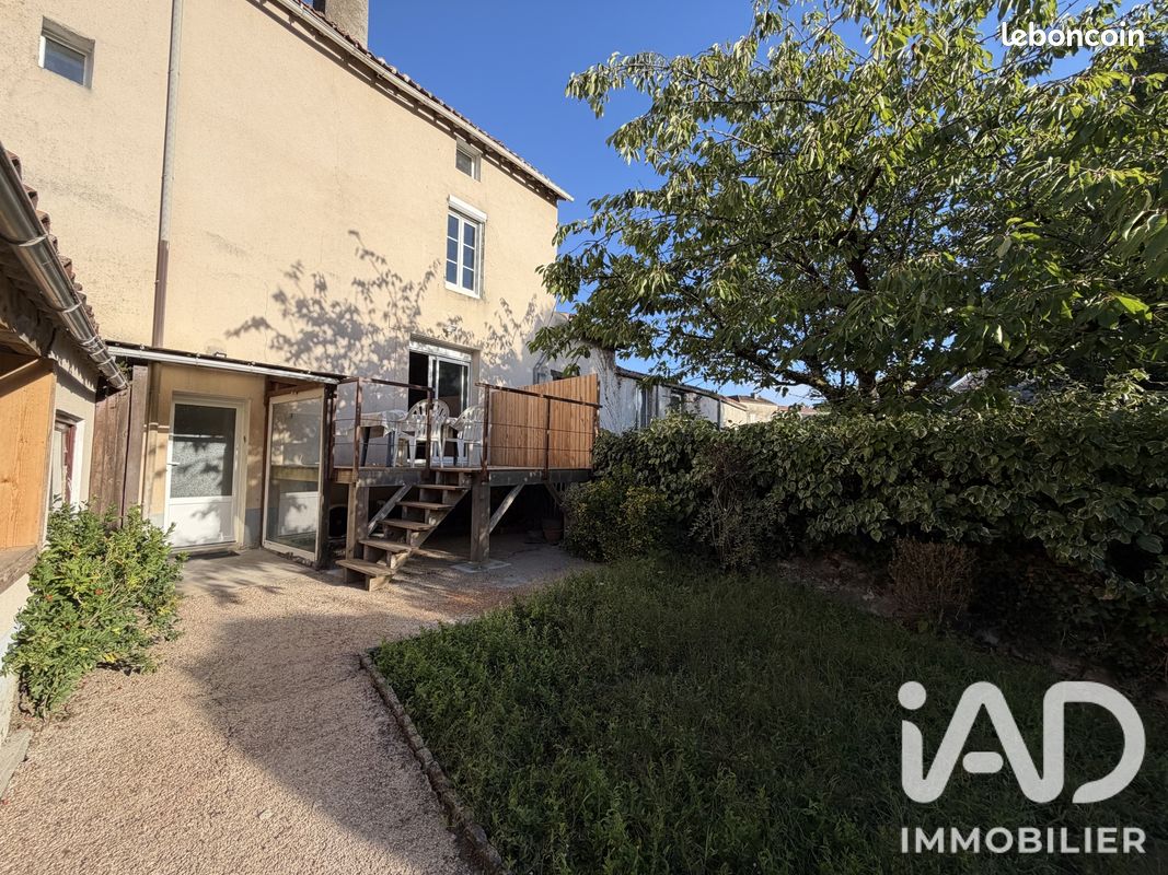 Maison 4 pièces 114 m² · à Parthenay · 114 m² · 140 000 €