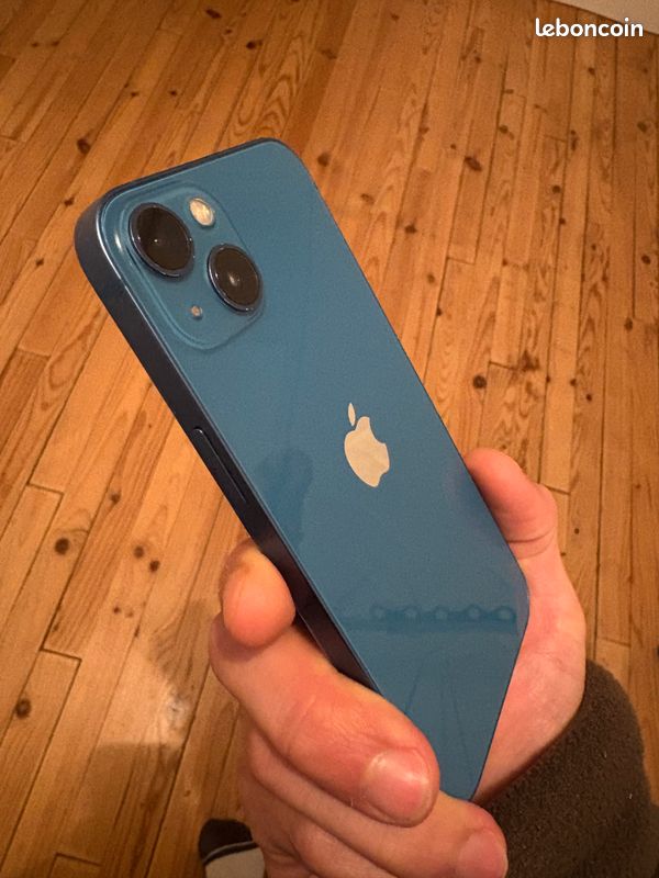 IPhone 13 (image 1)