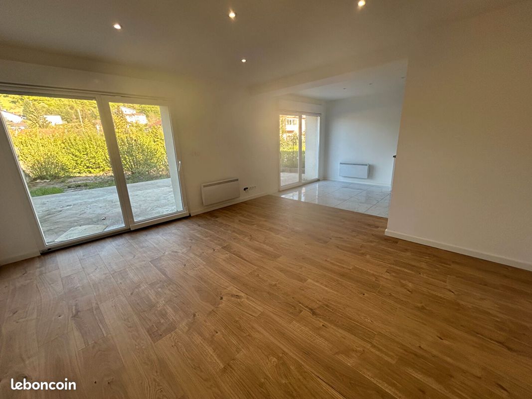 Appartement 2 pièces 48 m² · à Algrange · 48 m² · 750 €