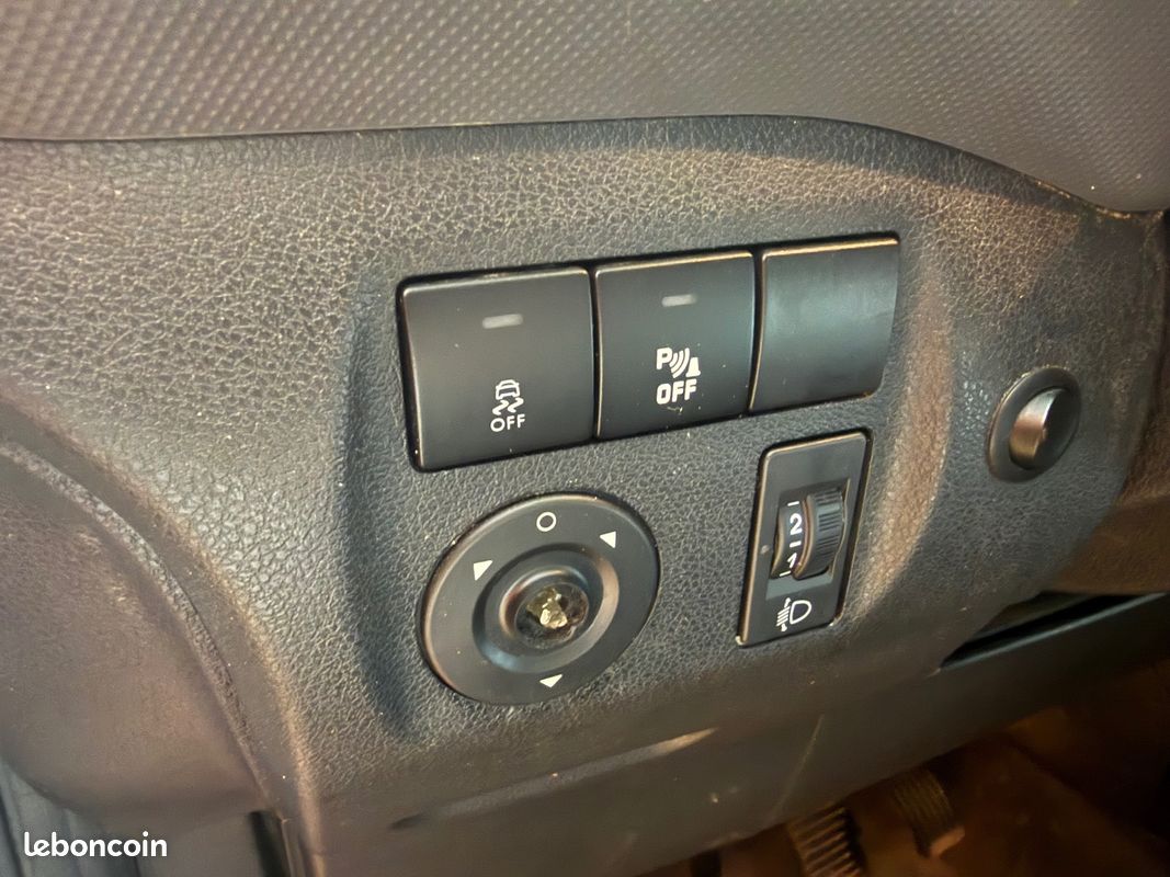Citroen berlingo fourgon xl bluehdi 100 club (image 13)