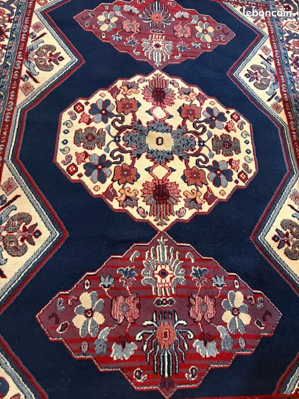 Grand tapis bleu rouge et blanc (image 2)