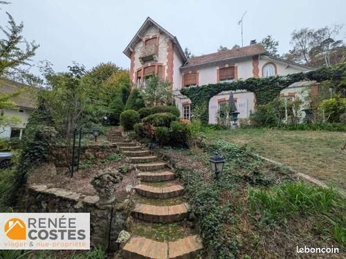 Maison 8 pièces 300 m² · à Ferrières-en-Gâtinais · 300 m² · 232 625 €