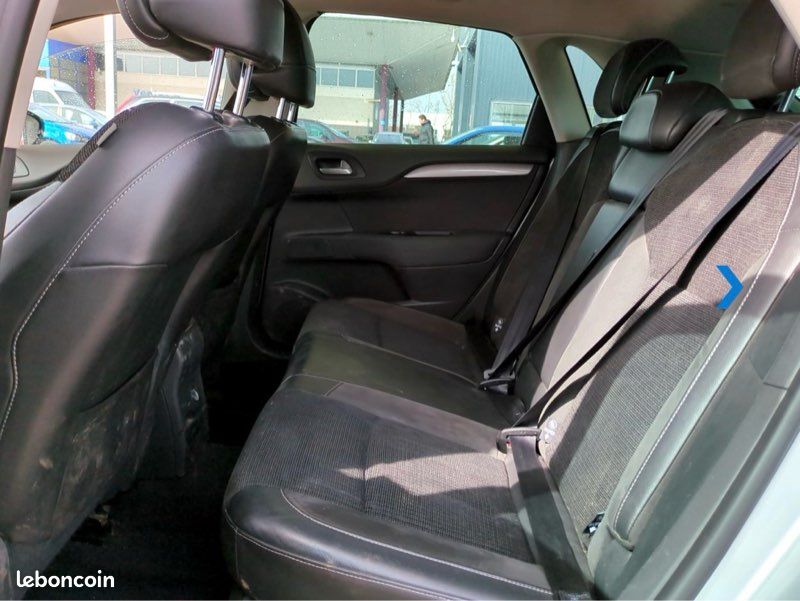 Citroën C4 Airdreame 1,6 HDi 110Ch Boîte Auto (image 4)