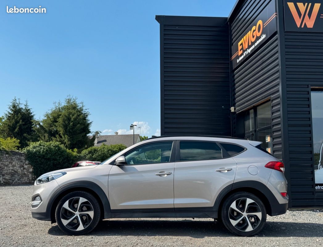 HYUNDAI TUCSON 1.7 CRDI 140 CREATIVE - TOIT OUVRANT - CARPLAY - SIÈGES CHAUFFANTs (image 22)