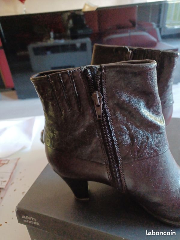 Bottines cuir Tamaris neuves (image 4)