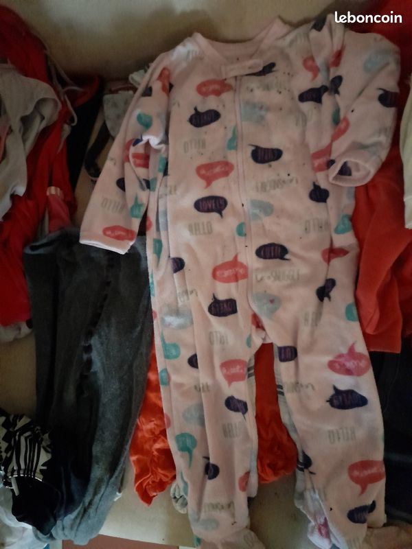 Vend pyjamas bébé (image 1)