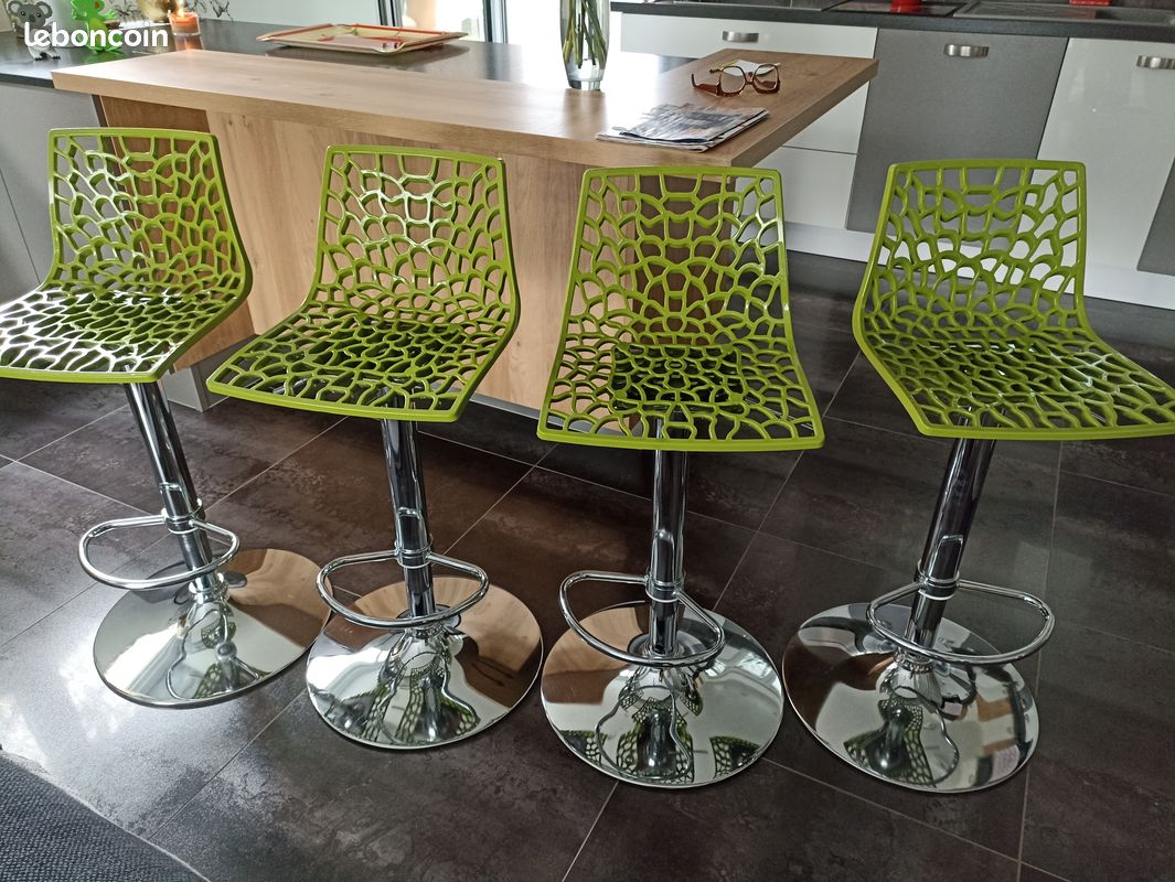 Chaises de bar (image 1)