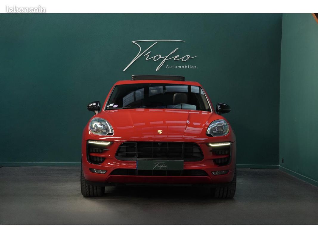 PORSCHE MACAN GTS 3.0i V6 360CV PDK - Toit ouvrant - Carmin - Bose (image 2)