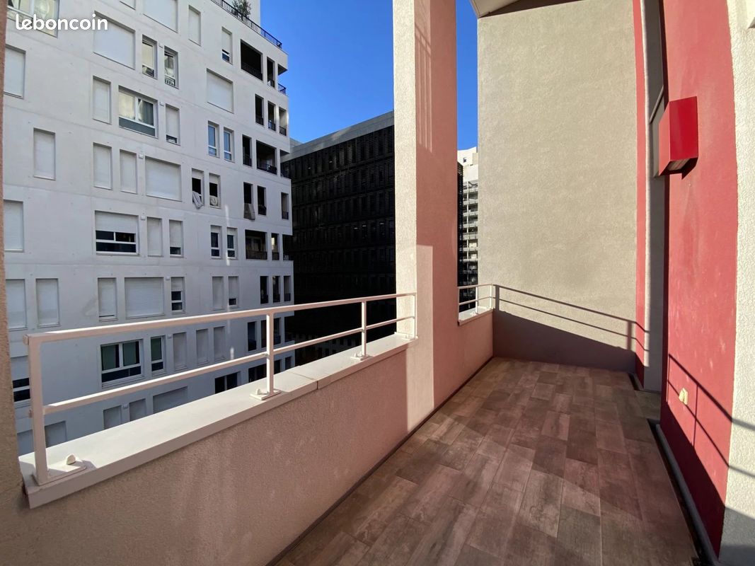 Appartement 3 pièces 77 m² · à Marseille · 77 m² · 325 500 €