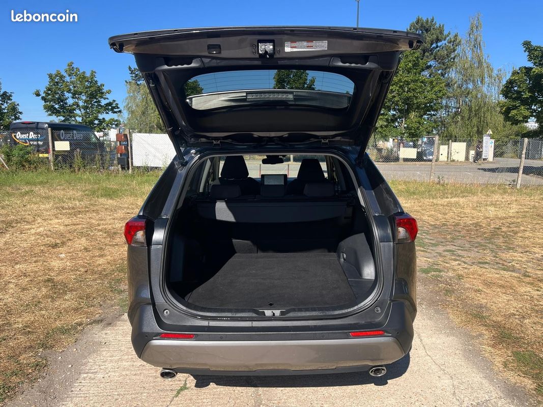 TOYOTA RAV4 HYBRIDE PRO MY23 218 ch 2WD Dynamic Business + Beyond Zero Academy TVA RECUPERABLE (image 8)