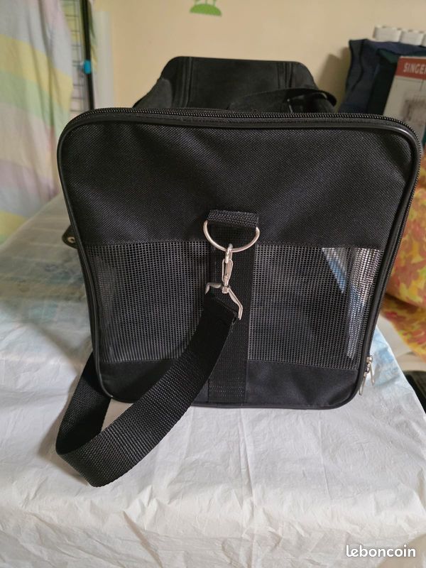 Cède un sac de détente et de transport pour petits chiens (image 3)