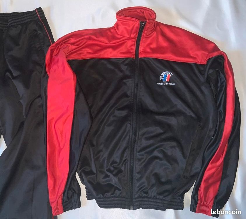 Survêtement de sport MILITAIRE (image 1)
