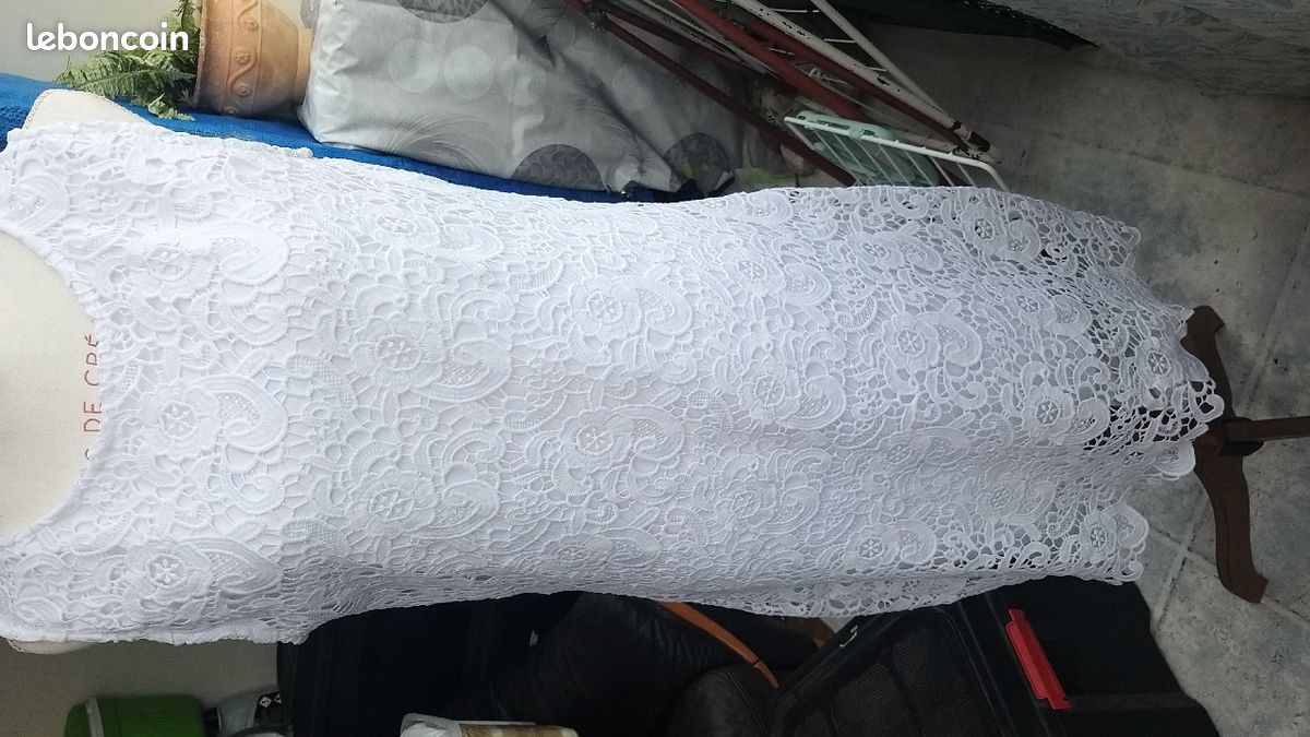 Robe Blanc du Nil nickel comme neuve (image 5)