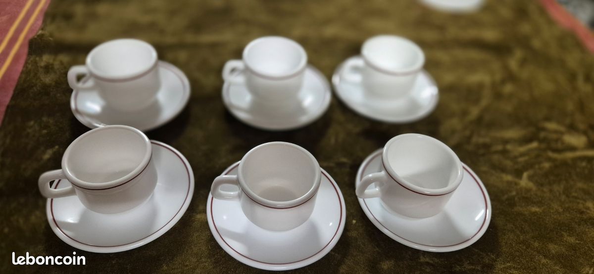 Six tasses à café arcopal | Selency