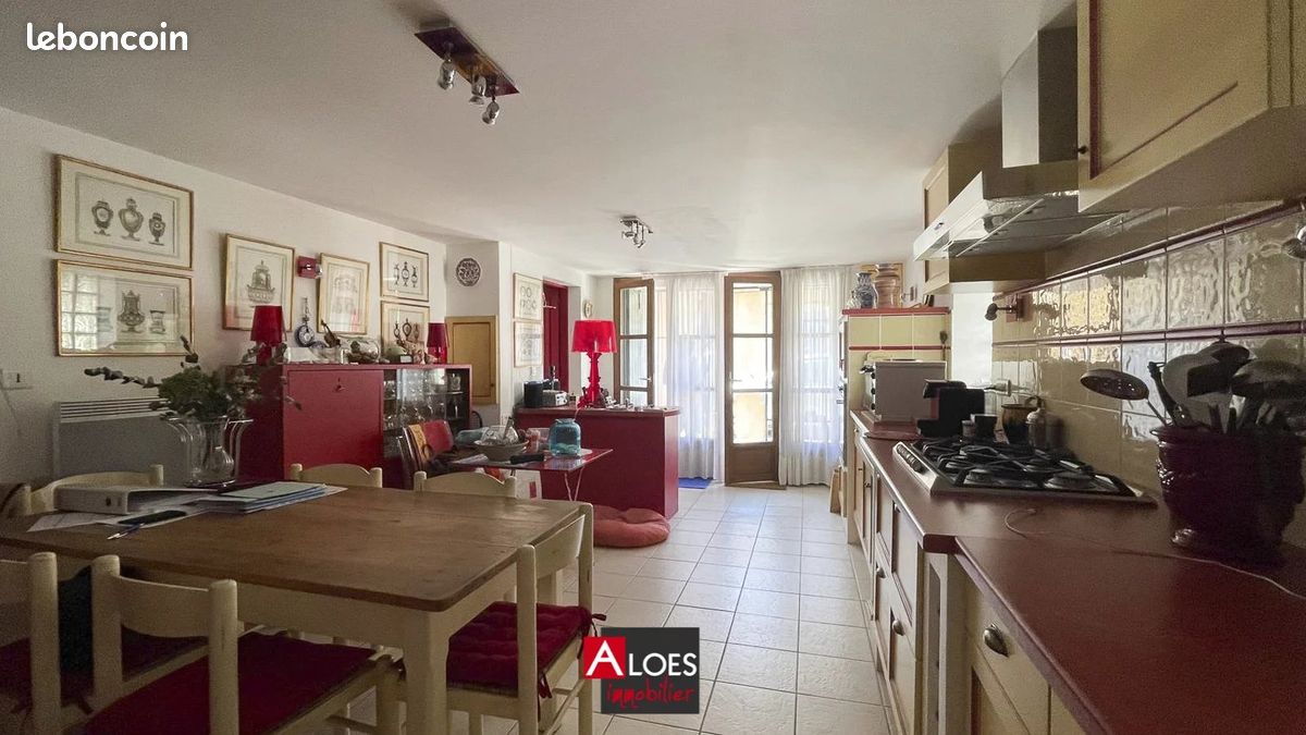Maison 4 pièces 118 m² · à Aigues-Mortes · 118 m² · 297 000 €