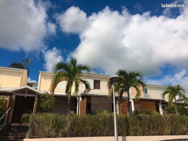 Appartement 3 pièces 57 m² · à Baie-Mahault · 57 m² · 245 000 €