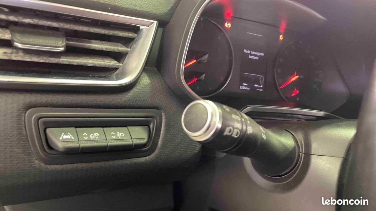 RENAULT Clio Blue dCi 85 Business (image 17)